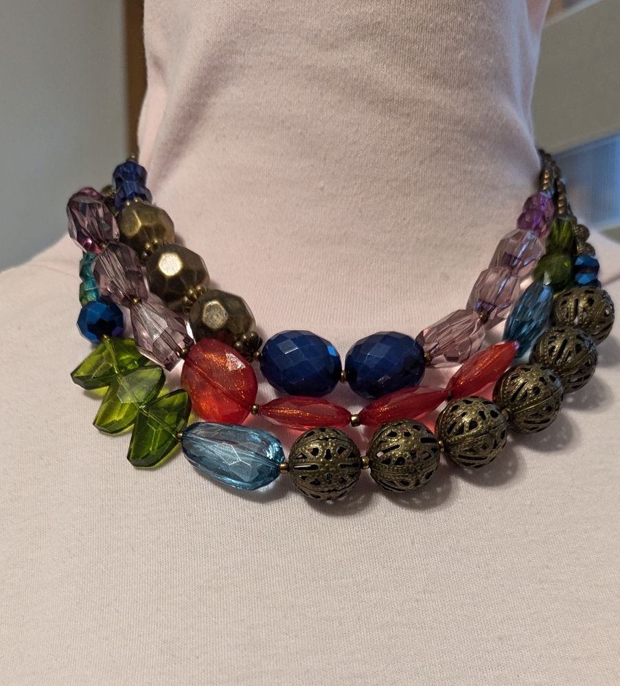 Multi color  3-strand necklace